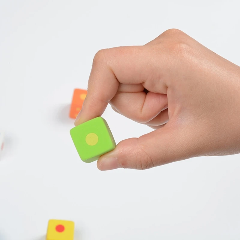 Цветной ластик в виде игральных костей 77JC 3 шт. упаковке Детский Карманный легко