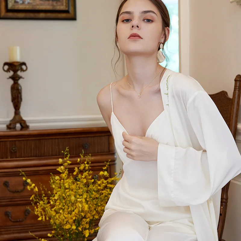 

Pajamas Robe Set Women White Satin Fashion Pijama Lady Long-sleeved Pyjamas Sleepwear Pyjama Femme Pajama Sets