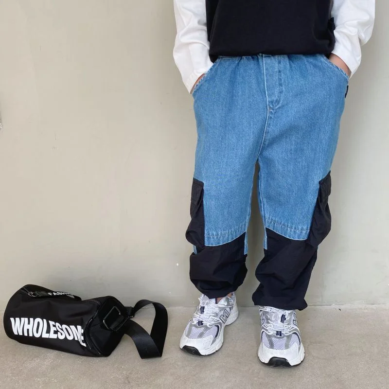 

Детские осенние свободные джинсовые брюки в стиле пэчворк 2021, повседневные универсальные джинсы в Корейском стиле для мальчиков и девочек