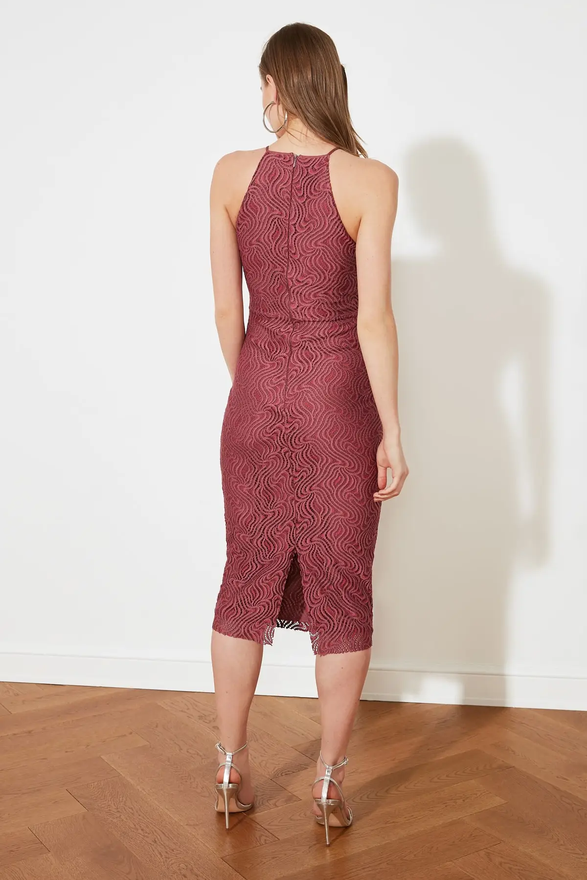 

Trendyol Ruffle Detail Lace Dress TPRSS21EL2653