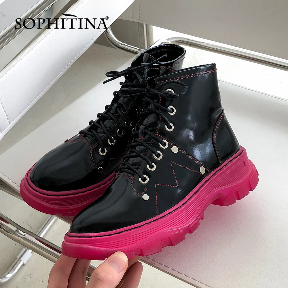 Jual SOPHITINA Fashion Semata Kaki Wanita Kasual Datar Bernapas Non-slip Lembut Bawah Rivet Round Kepala Sepatu Kantor Sepatu Wanita MO692