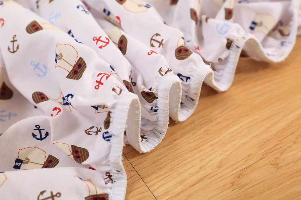 Кроватки постельного белья для мальчиков голубого и лазурного цвета Пираты