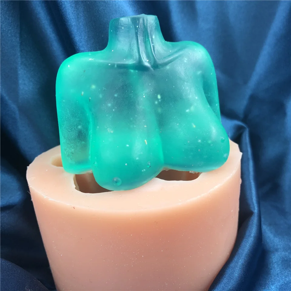 Силиконовая форма в виде свечи для женской богини