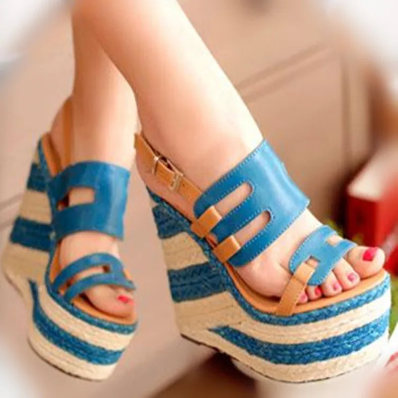 Сандалии женские на танкетке высокий каблук 14 см ремешок стрейч лето