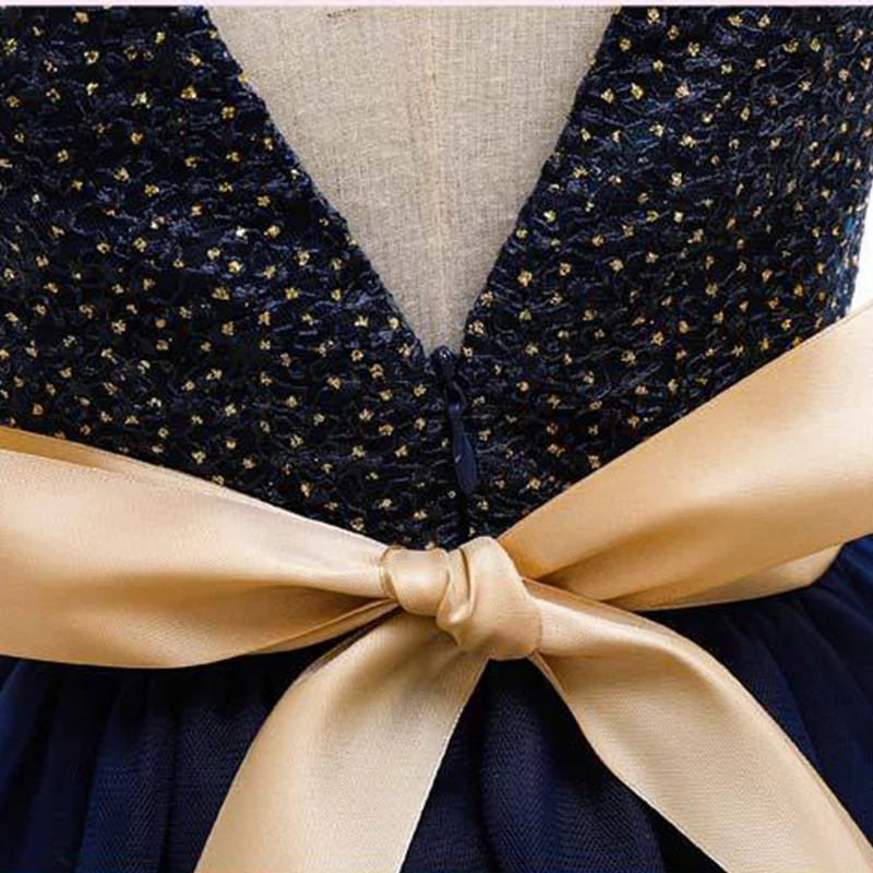 

Flower Girls Dresses Illusion Sleeveless Lace Tulle O-Neck Knee-Length Navy Blue Luxury Embroidery Kids Party Princess Gown F369