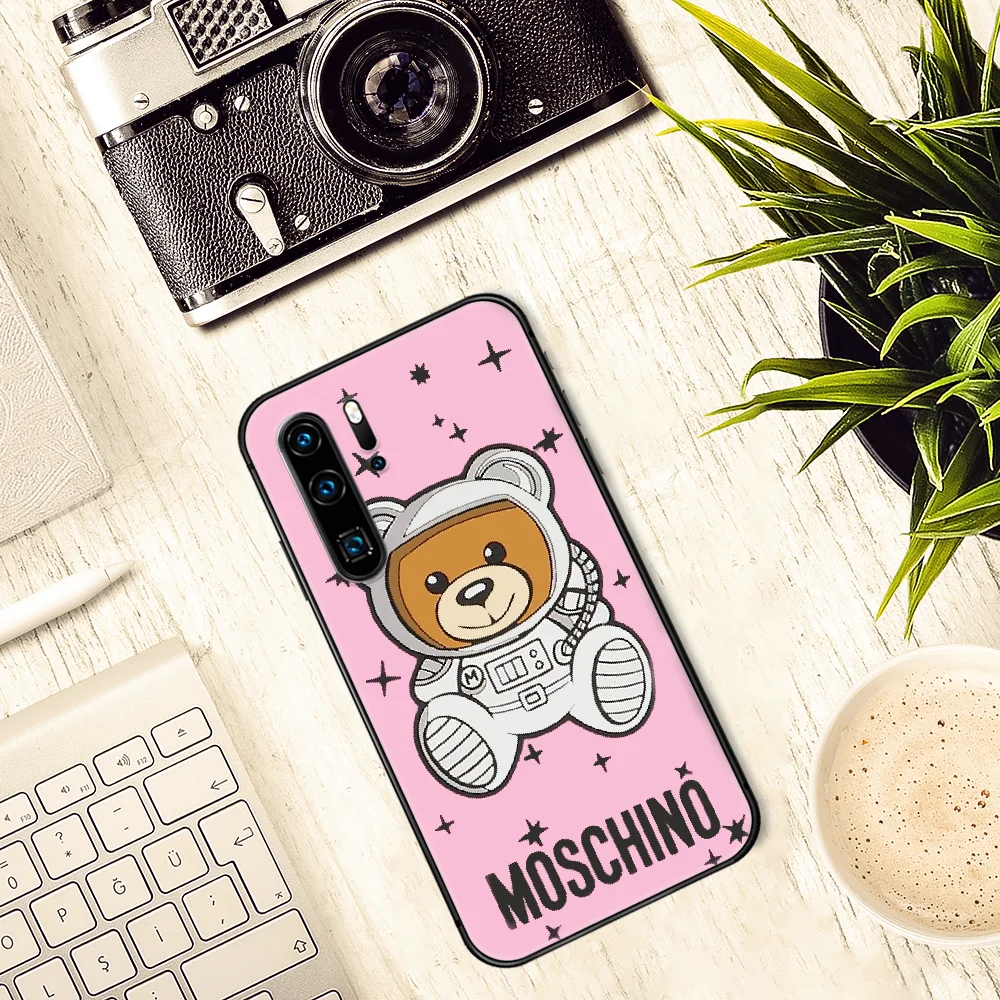 

Italian Cute Bear Luxury Brand Phone Case For Huawei P Mate 10 20 30 40 Lite Pro smart Z 2019 nova 5t black Cell Painting