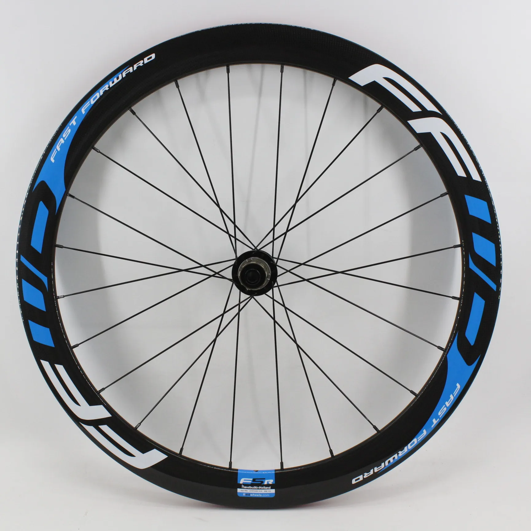 Новейшие бескамерные обода 700C для шоссейного велосипеда из углеродного волокна