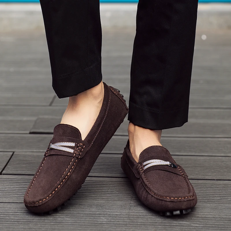 

Men Fashion shoes Genuine Leather Casual Loafers Soft Breathable Flats Shoes slip on Mens Lightweigh Moccasins Driving Shoes men