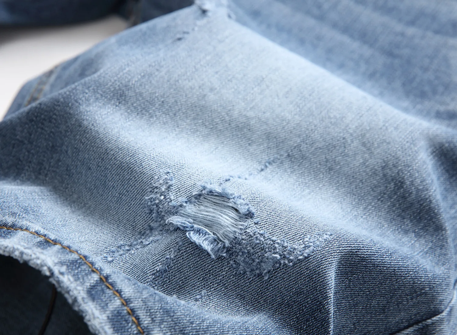 

Summer Light Color Torn Denim Shorts, Men's Casual Midrise Pants