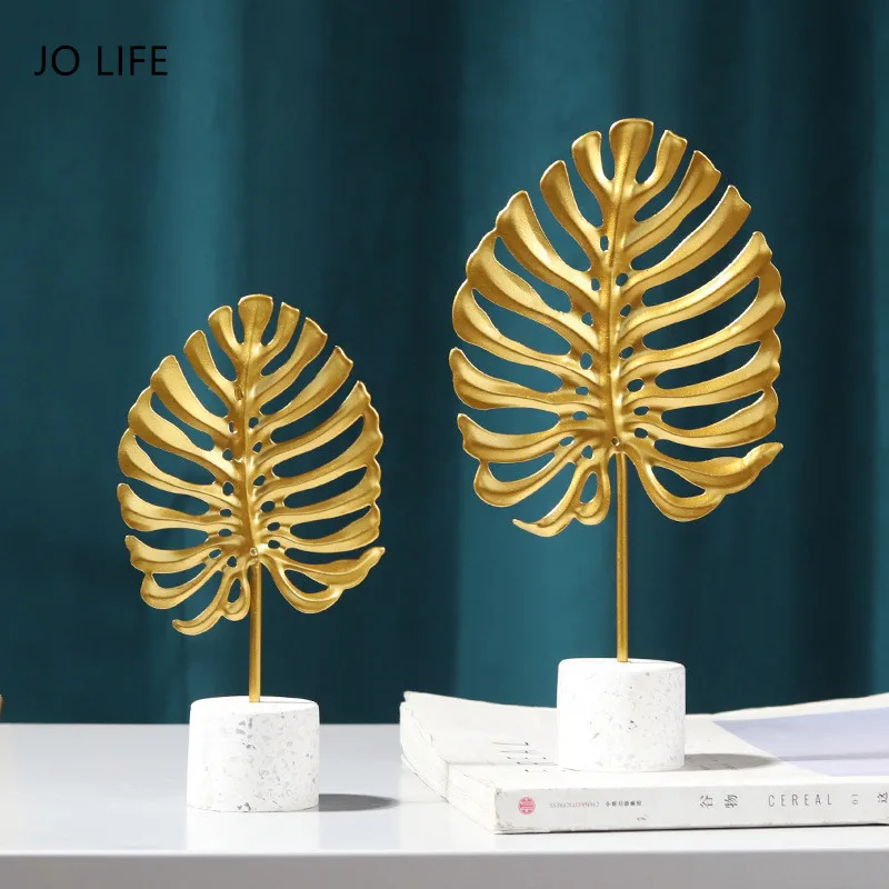 

JO LIFE Nordic Luxury Golden Iron Imitation Monstera Leaf Art Ornaments Ginkgo Leaf Craft Home Wedding Desktop Decoration Gift