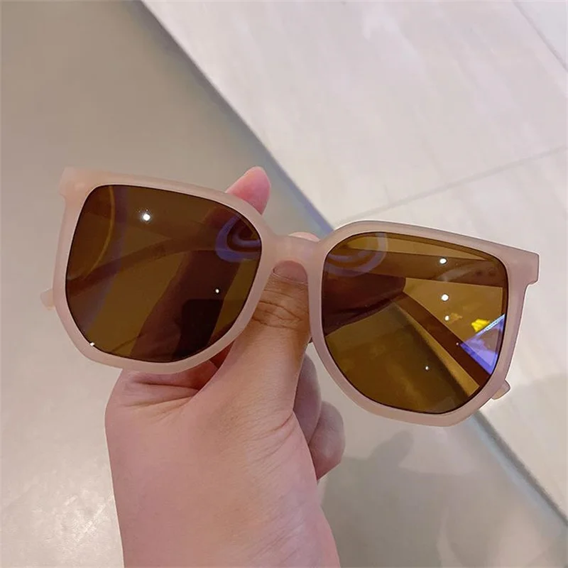 

Fashion Sunglasses Jelly Color Sun Glasses Persoanlity Retro Adumbral Anti-UV Spectacles Oversize Frame Eyeglasses Ornamenta A++