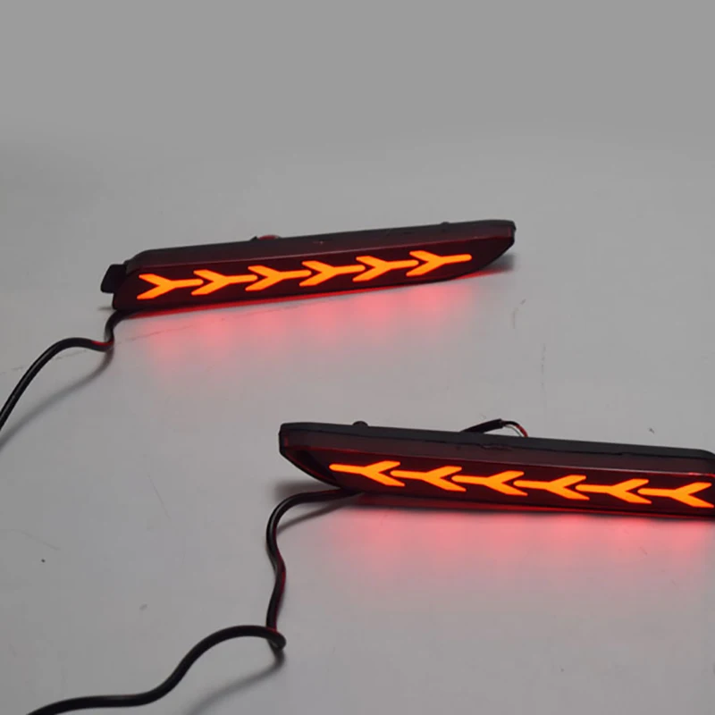 

Auto ABS LED Rear Bumper Light Reflector Brake Lights for Toyota RAV4/Camry/Sienna/Venza/Reiz/Innova Car Assembly