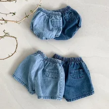 Милые шорты для маленьких мальчиков, летние повседневные джинсовые шорты для маленьких девочек, дизайнерская одежда с карманами, детские джинсовые брюки 0-24 месяцев