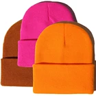 Однотонные вязаные облегающие шапки, зимние теплые лыжные шапки для мужчин и женщин, разноцветные шапки, мягкая эластичная шапка, спортивный головной убор, 2021