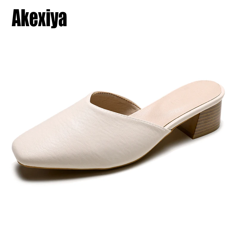 Мюли женские кожаные модные сланцы квадратный носок закрытый высокий каблук