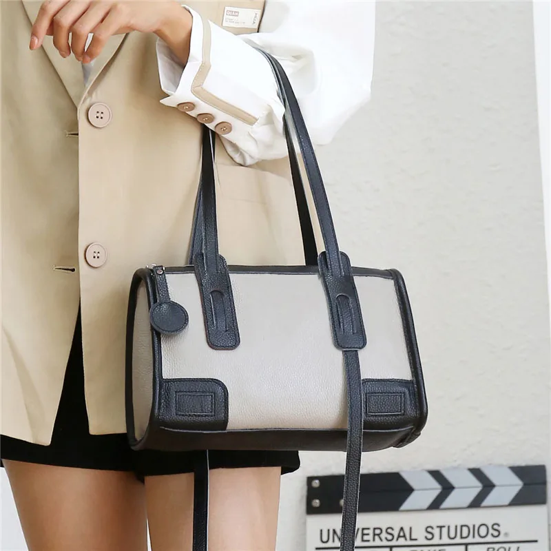 Женская сумка-мессенджер из натуральной кожи