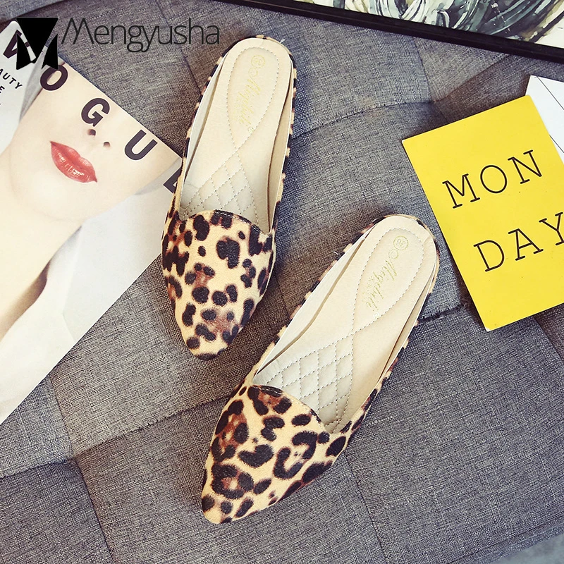 Мюли женские с закрытым носком бархатные шлепанцы сланцы Нескользящие для дома и