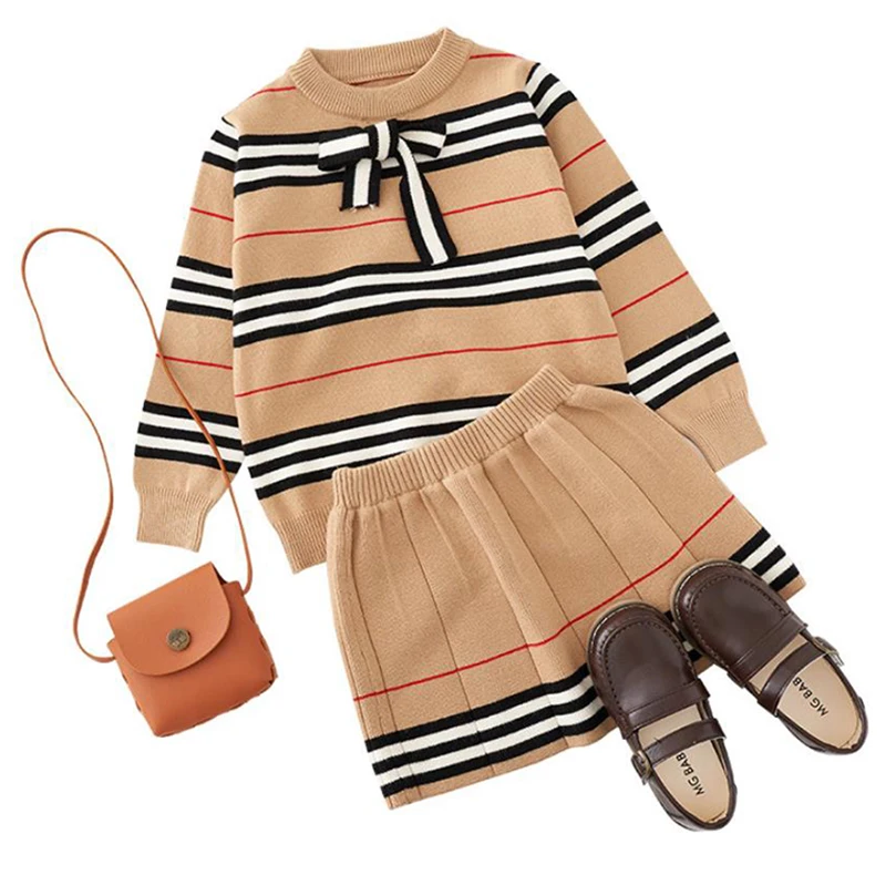 Женский трикотажный комплект из 2 предметов свитер и юбка шерстяной с длинным