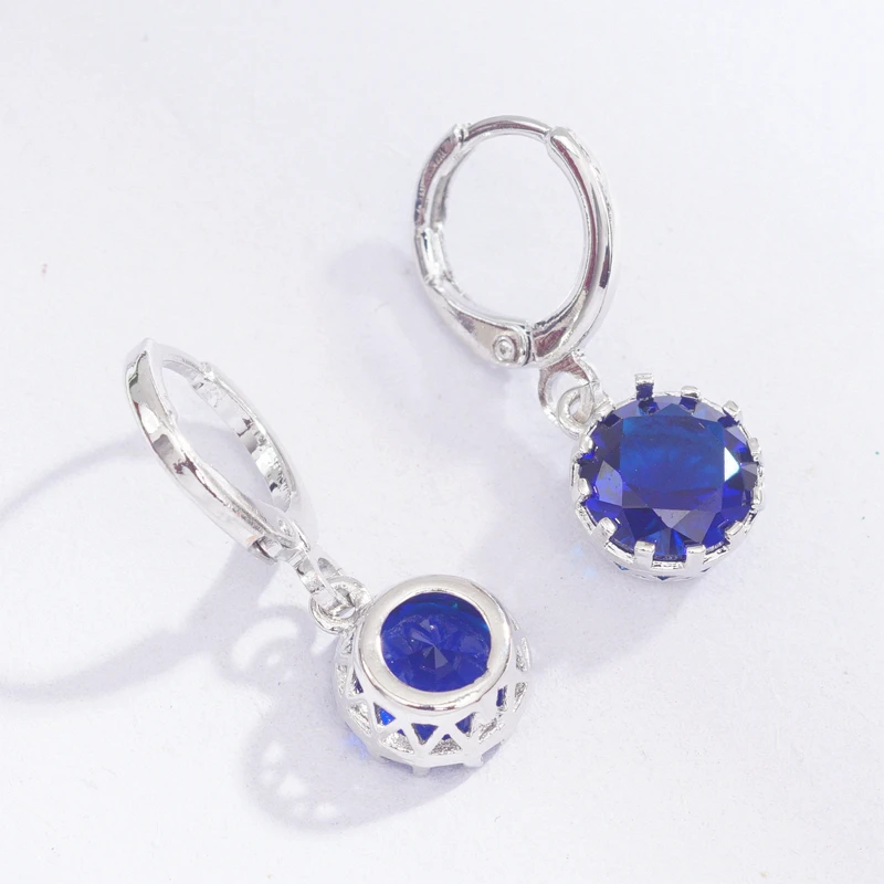 Круглые серьги кольца с камнями для девочек модные женские белого и золотого