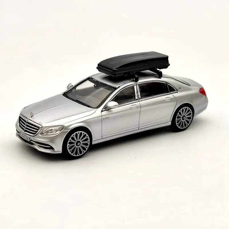 

Master 1:64 For Maybach S560 S-Class Silver Diecast Model with Black Car Roof Box Collection Gifts