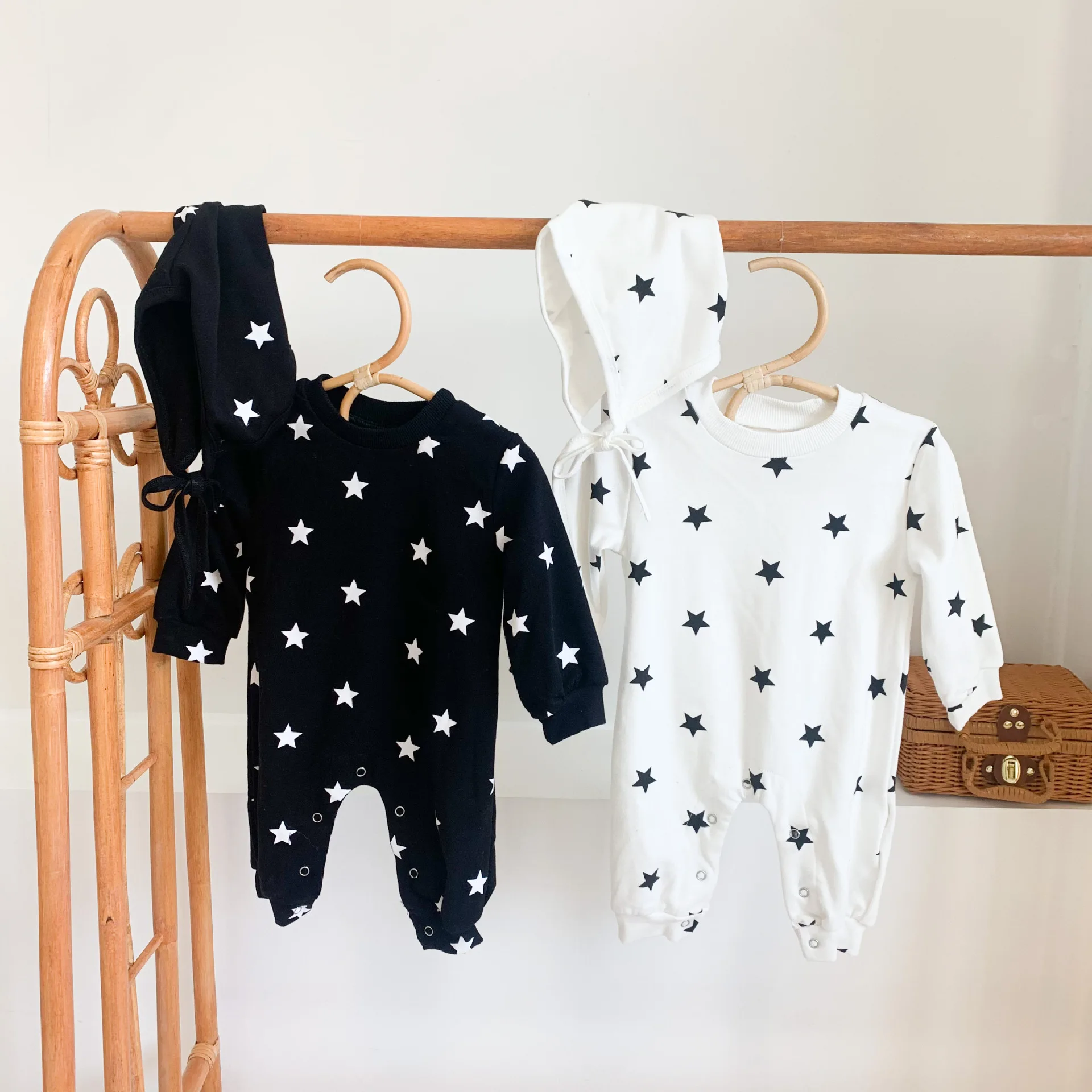 

INS Baby Clothing Autumn New Tight Pants Kids Tollder Jumpsuit Long Sleeve Baby Creeping Suit Hooded Bodsuit Newborn Romper