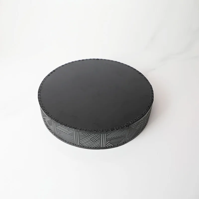 Металлический поднос под старину круглый железный для хранения в домашних