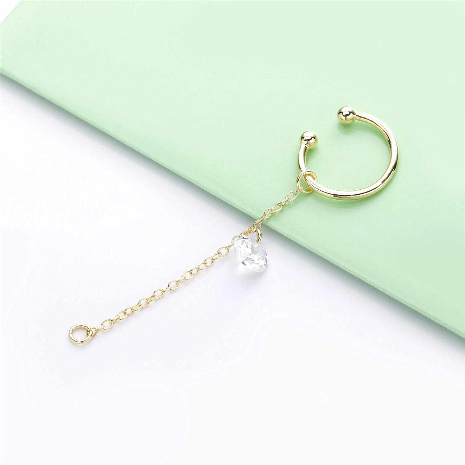 Сережки-клипсы из серебра 925 пробы с кристаллами | Украшения и аксессуары