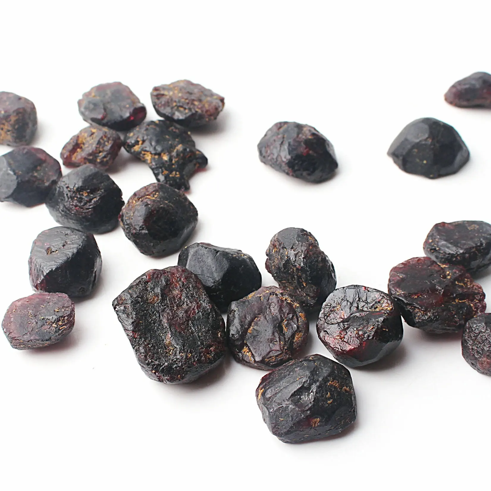 Натуральный Красный Гранат шероховатый минеральный камень гравий с лечебным