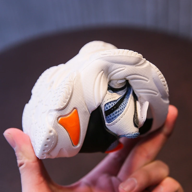 

Spring Children Sneakers Girls Students Running Sports Shoes Fashion Breathable Mesh Soft Non-slip Sneakers Boys Casual Shoes