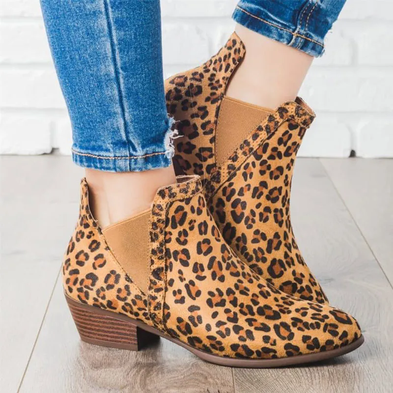 Leopard Осенние женские леопардовые ботильоны; ботинки «Челси» в гладиаторском стиле; Женская Винтажная обувь размера плюс с острым носком на среднем каблуке в римском стиле - Цвет: Leopard