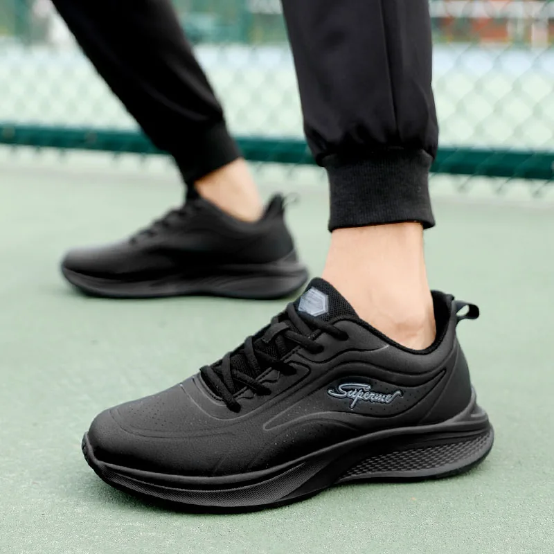 

2022 Spring New Men Casual Walking Shoes Fashion Comfortable Designer Trainers Trendy Breathable Black Sneakers Sapato Masculino