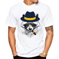 new 2018 summer fashion raccoon retro design t shirt mens smoking raccoon printed t shirt high quality tops hipster tees