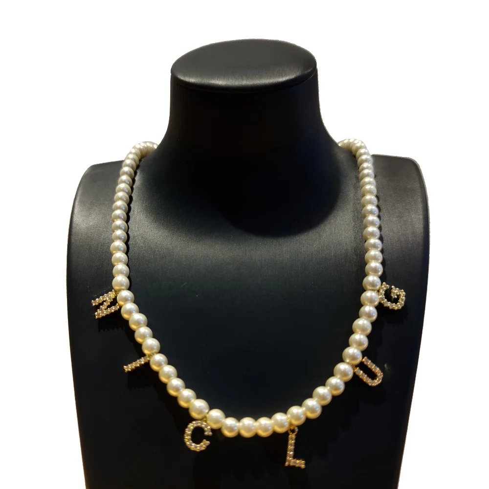 

Pearl Necklace Customized Name Personalized Letters Stainless Steel Jewelry Fashion Choker for Women Gift WIth Shining Pearls