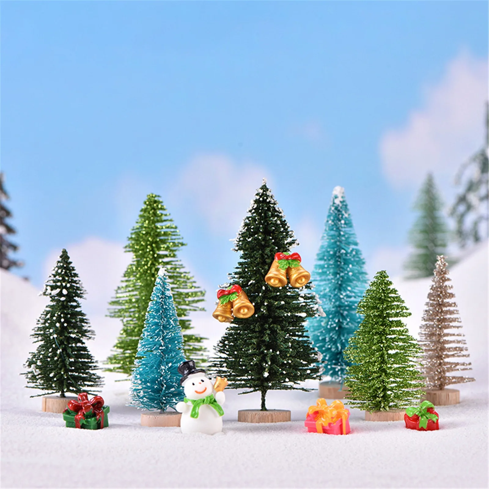 1 PC Artificial Christmas Tree Figurine Sisal Silk Cedar Pine Mini Miniature Micro Landscape New Year Fairy Garden Decor |