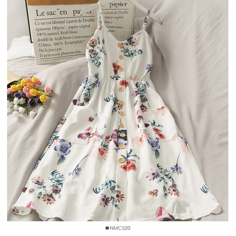 Женское платье на бретельках с высокой талией облегающее цветочным принтом