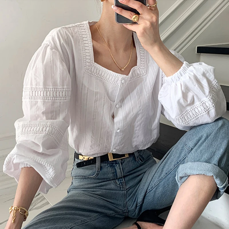 

Women Blouses 2021 Korean Chic Elegant Square Neck Lace Stitching Bubble Sleeve White All-matching Shirt Top Women