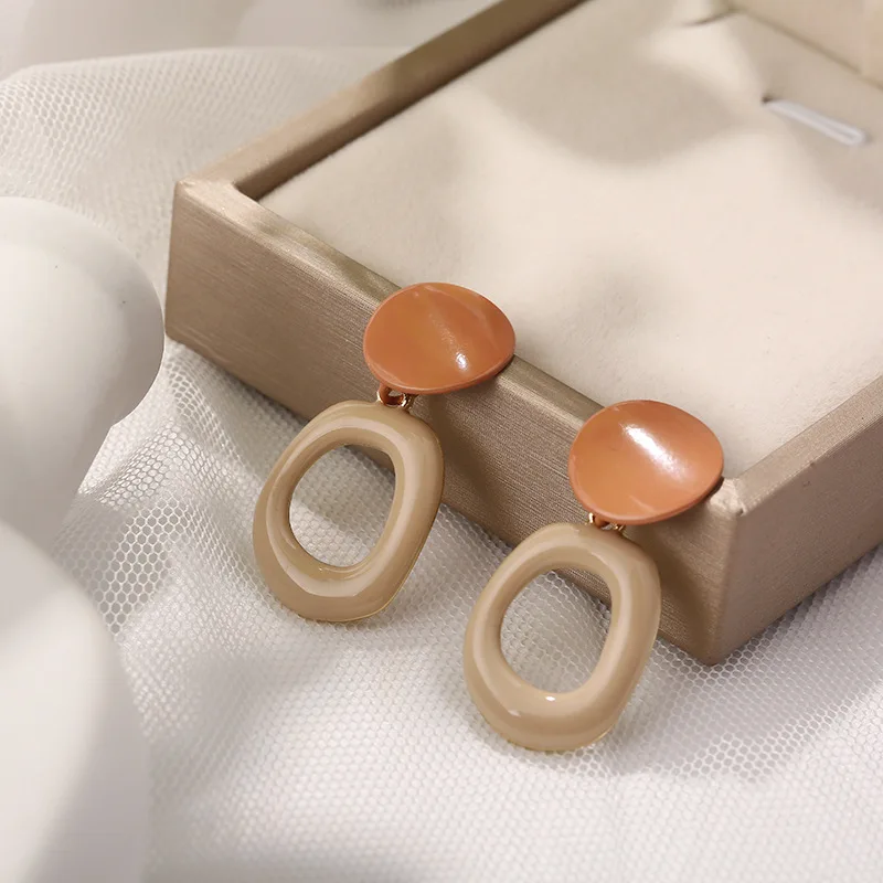 

2020 new port wind restoring ancient ways fashion irregular geometry of the lacquer that bake eardrop temperamental tenderness c