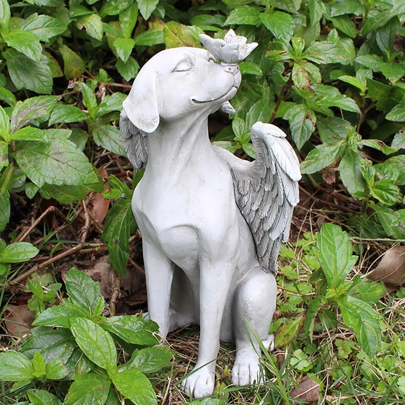 

Resin Dog with Angel Wing Statue Butterfly Tribute Puppy Sculpture Outdoor Garden Decoration Yard Art Ornament Figurines