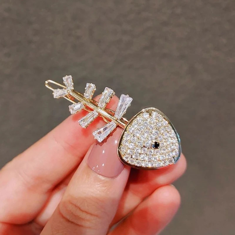 

Geometric Fish Shape Metal Rhinestonehairpins Hairgrips For Women Girls Kids Hair Clips Hair Accessories BB Barrettes