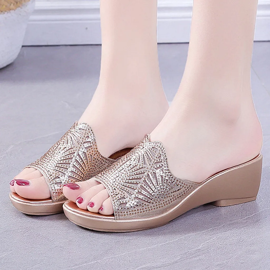 Женские летние шлепанцы повседневные босоножки с ремешком на пятке блестящие