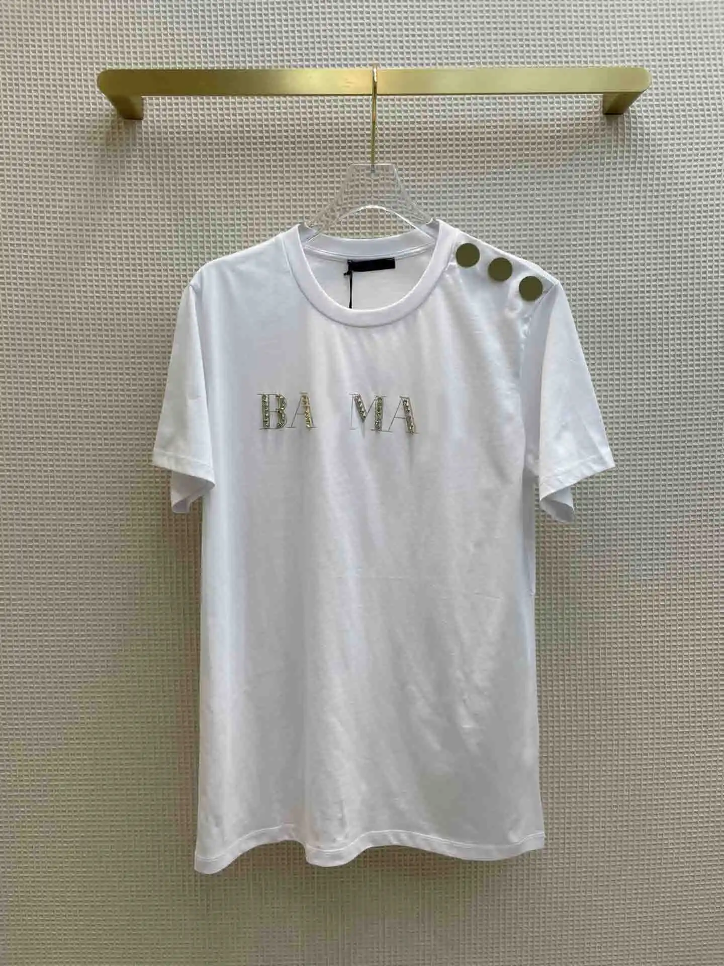 

Модные однотонные Топы для женщин, Новинка лета 2021, высококачественные брендовые Дизайнерские повседневные топы с золотыми плечами и пряжк...