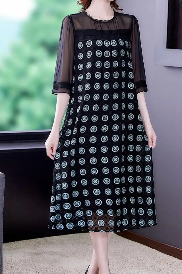 

COIGARSAM 4XL Plus Size Embroidery Women dress Summer Dresses Black 5060