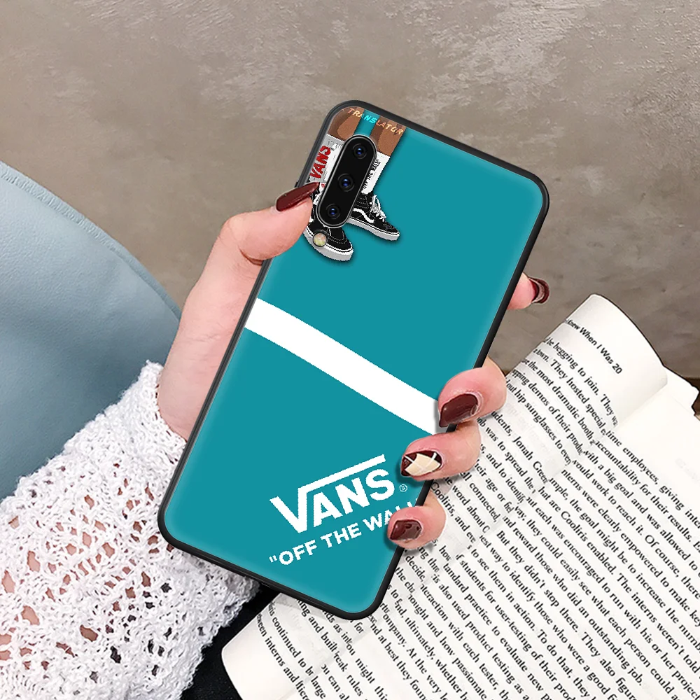 

Street Skateboard Brand Vans Phone Case For Samsung Galaxy A 5 7 8 10 20 20E 21S 30 30S 40 50 51 70 71 black Hoesjes 3D Etui