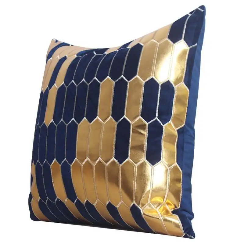 Новый однотонный чехол LeRadore 2018 из бархата с вышивкой в простом стиле Чехол на