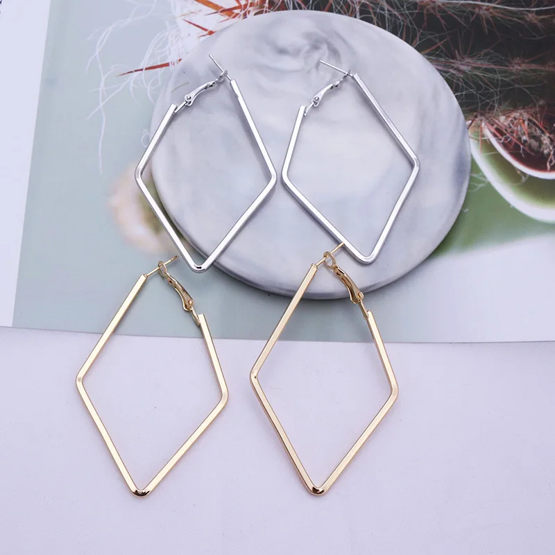 Серьги-кольца большие геометрические Серебристые/золотистые 4 шт. | Украшения и