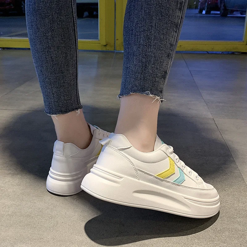 Женские кроссовки Сезон весна Женская Повседневная модная обувь Мягкая на