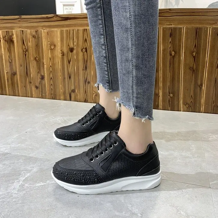 

New Running Shoes Men's and Women's 2021 New Summer Women's Breathable Shoes Casual Sneakers Height Increasing Women Shoes