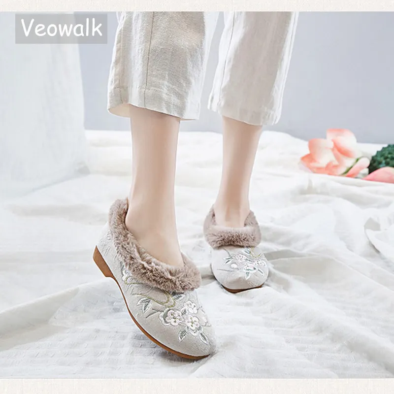 Veowalk Plush Lining Winter Women Jacquard Cotton Flat Shoes Ladies Casual Comfort Warm Low Top Loafers Flower Embroidered Flats
