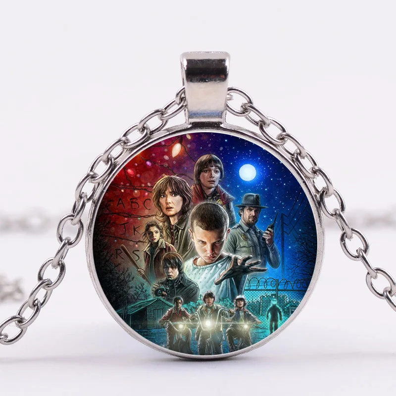 Кулон очень странные дела 3 на цепочке|Игровые фигурки и трансформеры| |
