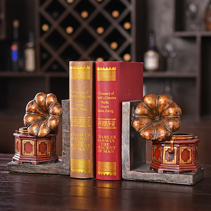 

[New] Crafts Retro Gramophone Book Stands figures statue Resin Phonograph model Pen Stand Holders bookshelves Room decoration